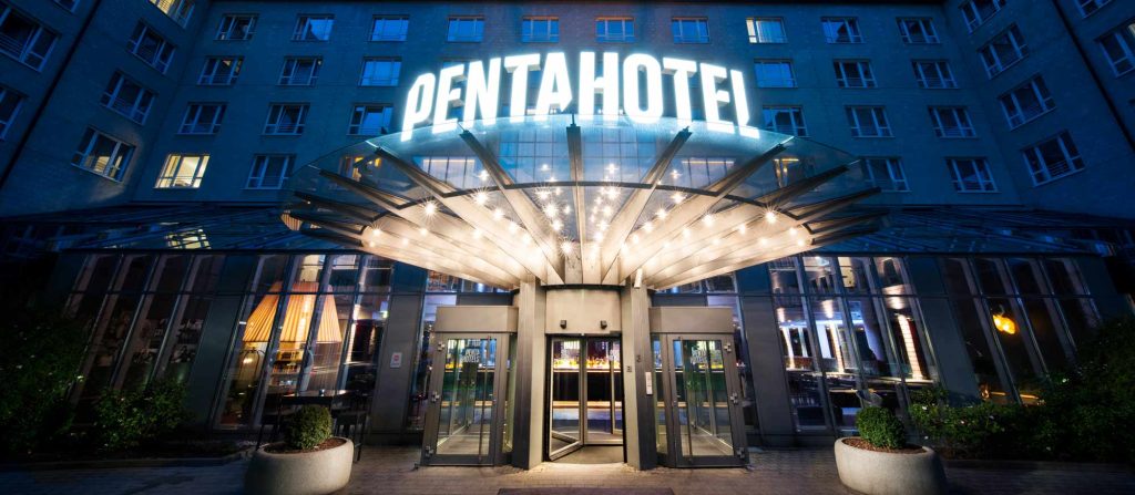 Pentahotel Hero