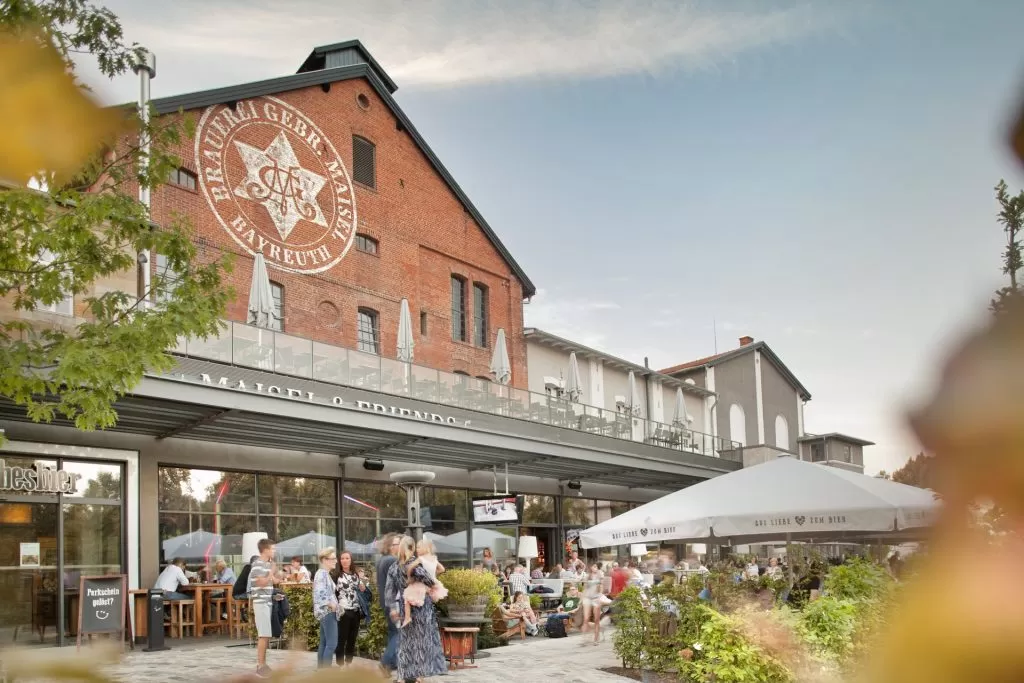Liebesbier, Motiv: Craft-Bier-Restaurant der Brauerei Maisel, Aufnahmedatum: 8. September 2016, MODELRELEASE: Nein, Fotograf: Tobias Gerber MOBIL 0175.9622439 email@tobiasgerber.de